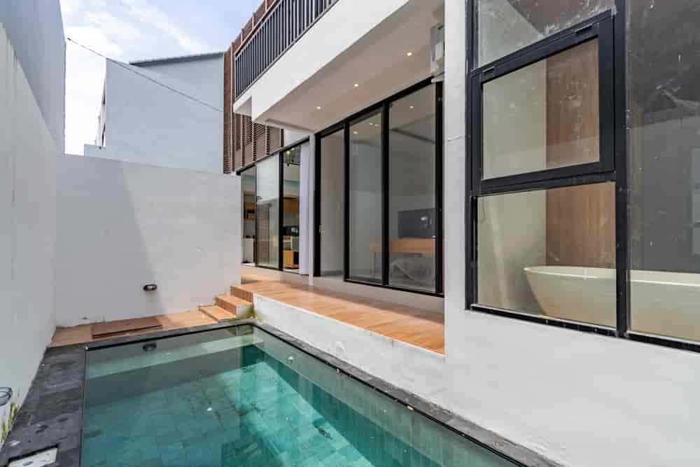 House thumbnail 1