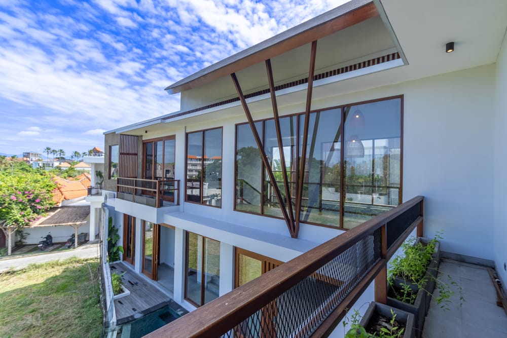 House thumbnail 4