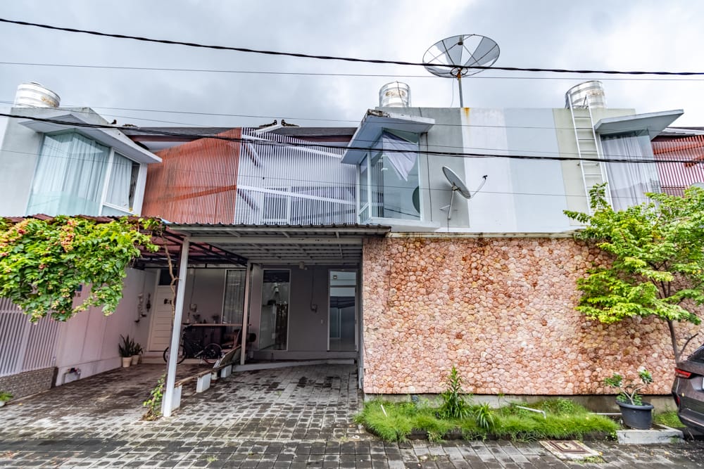 House thumbnail 2