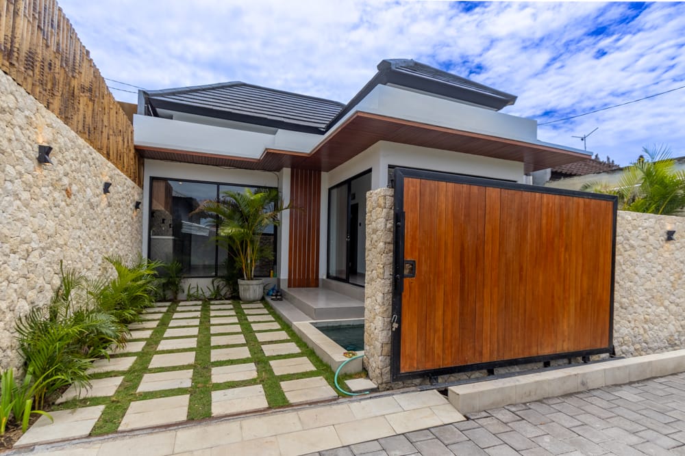 House thumbnail 2